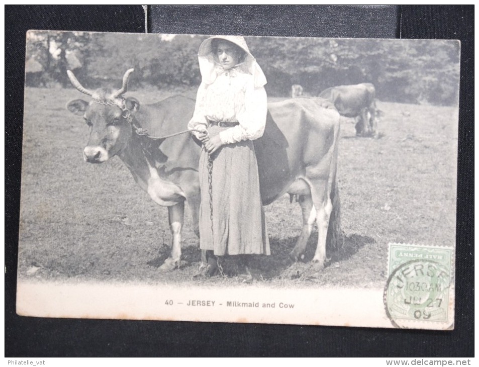 ROYAUME UNI - JERSEY - CP " Milkmaid And Cow " -  A Voir - Lot N° 10010 - Autres & Non Classés