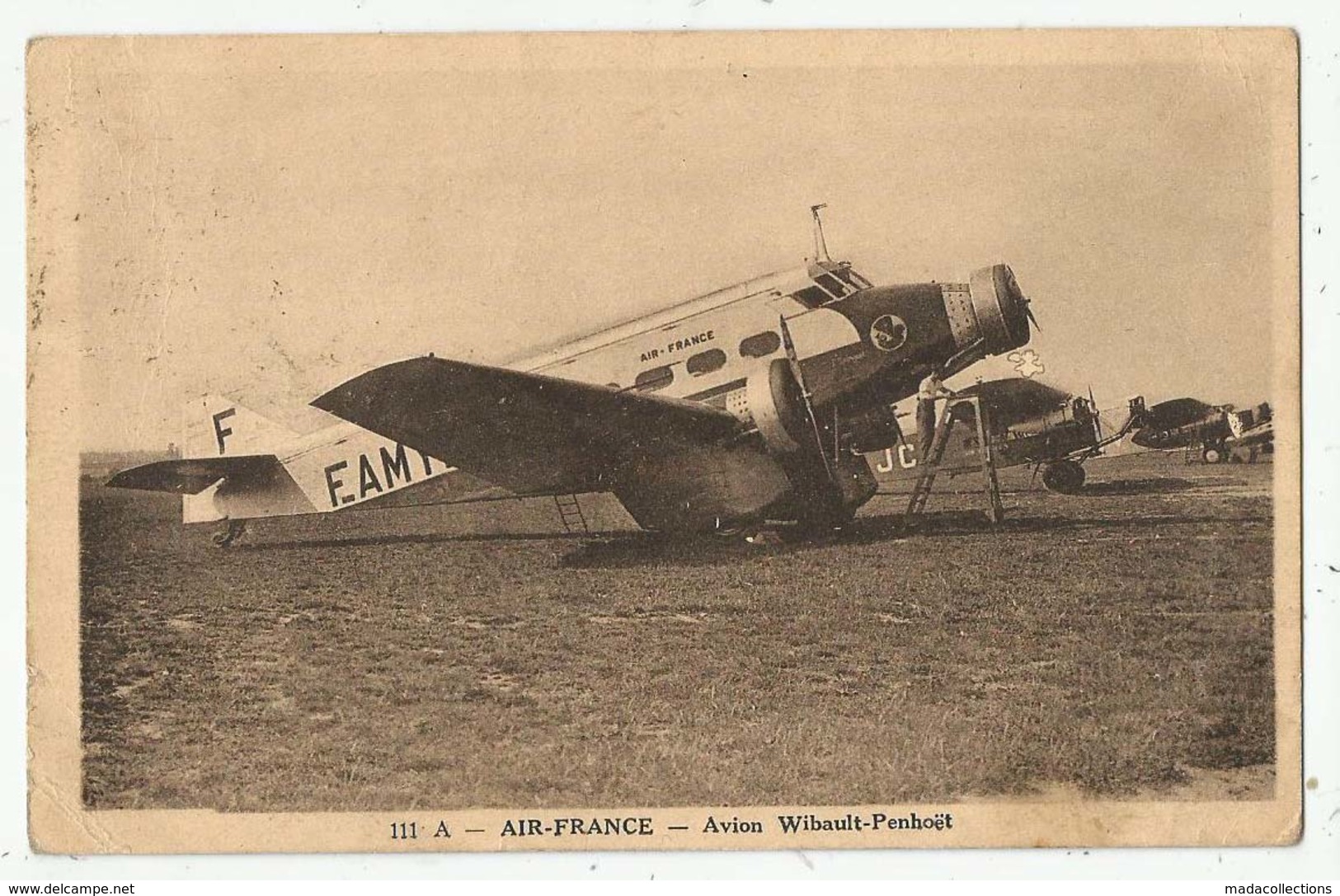 Aviation -  Air-France. - 111 A - Avion Wibault-Penhoët Et Son Mécanicien Sur Escabeau Vers 1935 - Autres & Non Classés
