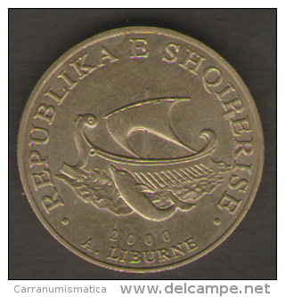 ALBANIA 20 LEKE 2000 - Albania