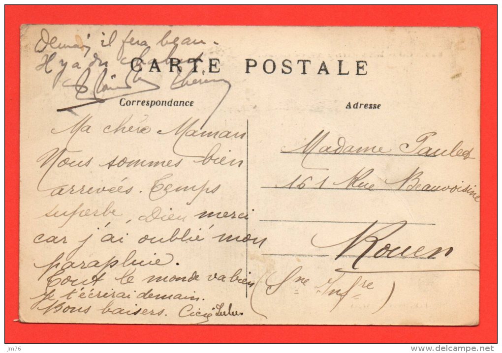 CONCHES - Place Carnot. - Conches-en-Ouche