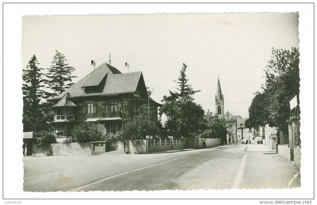 CPSM 68 - CERNAY - Vue Sur L'église - Cernay