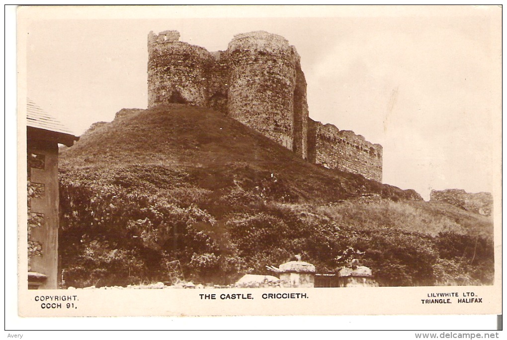 The Castle, Criccieth, Wales  Real Photo Glue Marks On Back - Caernarvonshire
