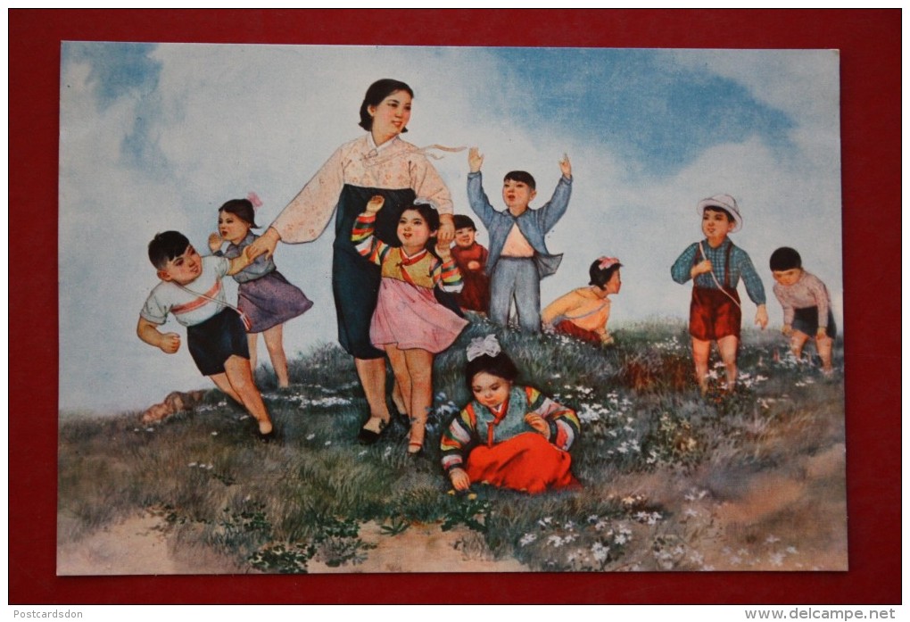 KOREA NORTH PROPAGANDA Postcard "MOTHER BOSOM" By Sin Jung Sook  1950s  Children - Korea, North