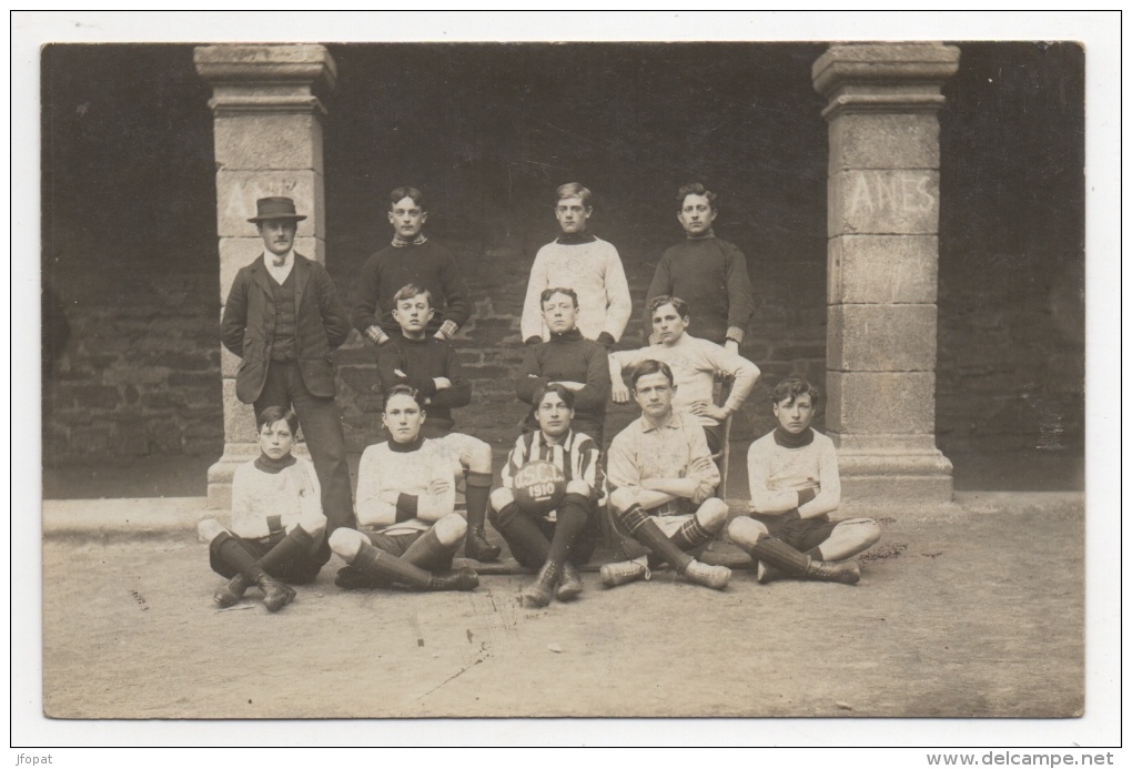 22 COTES D ARMOR - LANNION Carte Photo De L'équipe De Footbal De L'USCL Prise Au Collège De Lannion - Lannion