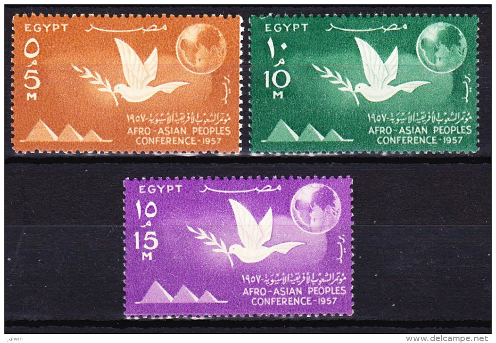 EGYPTE 1957 YT N° 410 à 412 ** - Neufs