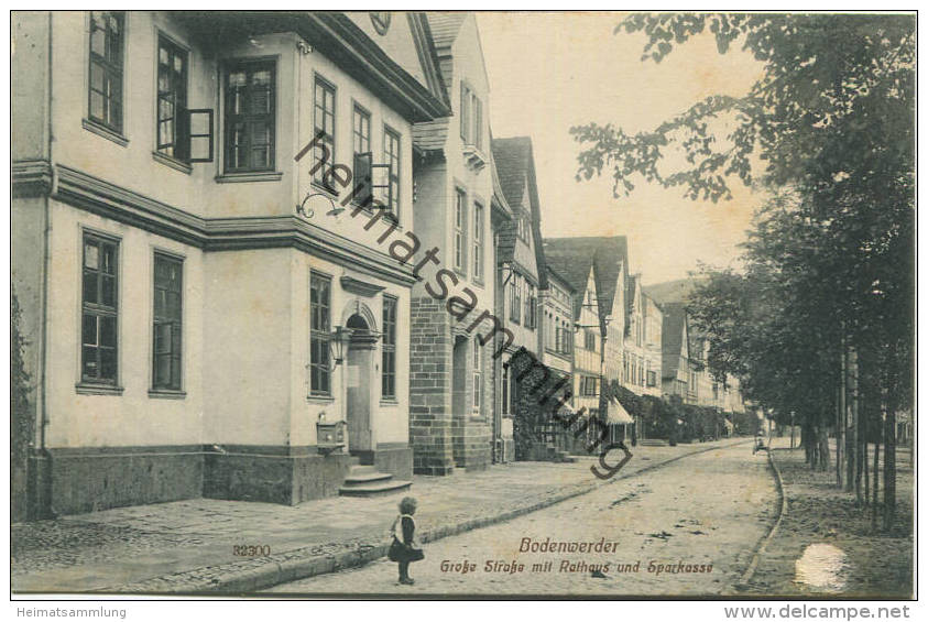 Bodenwerder - Grosse Strasse Mit Rathaus Und Sparkasse - Verlag Wilh. Pigge Bodenwerder - Bodenwerder