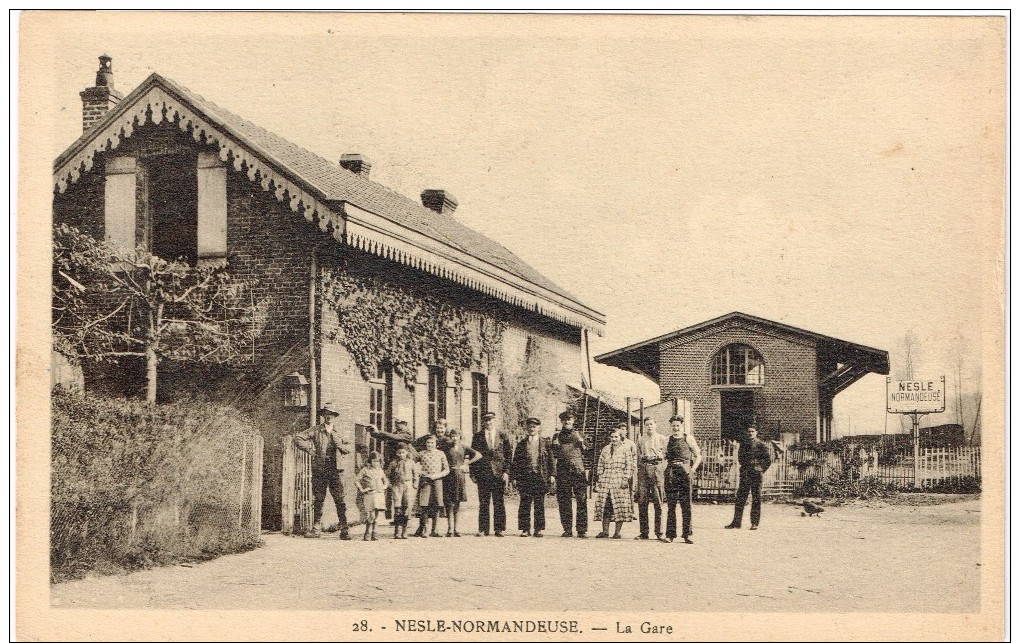 76-Nesle-Normandeuse-(777H)-La Gare Avec Porteurs - Autres & Non Classés