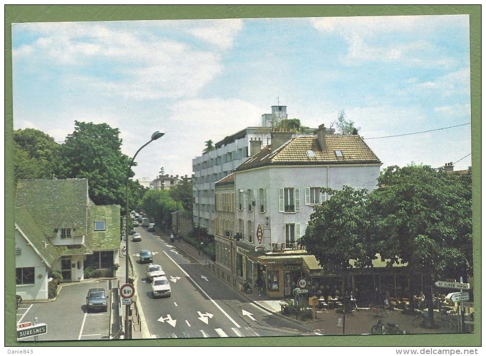 CPSM Grand Format - HAUTE DE SEINE- SAINT CLOUD - CARREFOUR MAGENTA ET RUE GOUNOD - Véhicules, Commerces - Abeille-carte - Saint Cloud