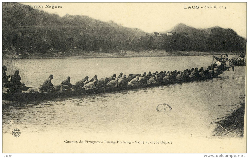 CPA (LAOS)   Courses De Pirogues A Luang Prabang Salut Avant Le Depart - Laos