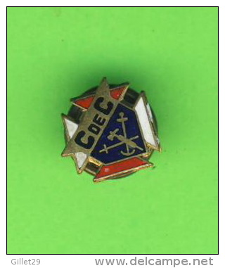 PINS - BADGES - ASSOCIATION DES CHEVALIERS DE COLOMB - BLASON - - Associazioni