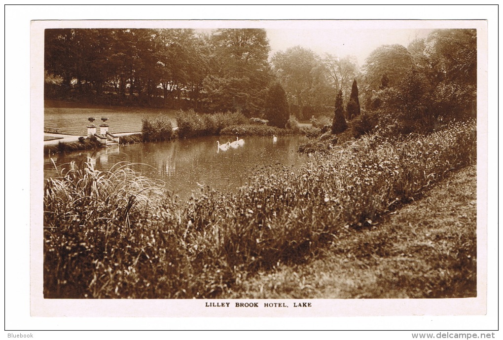 RB 1063 - Early Real Photo Card - Lilley Brook Hotel Lake - Charlton Kings Cheltenham - Gloucestershire - Cheltenham