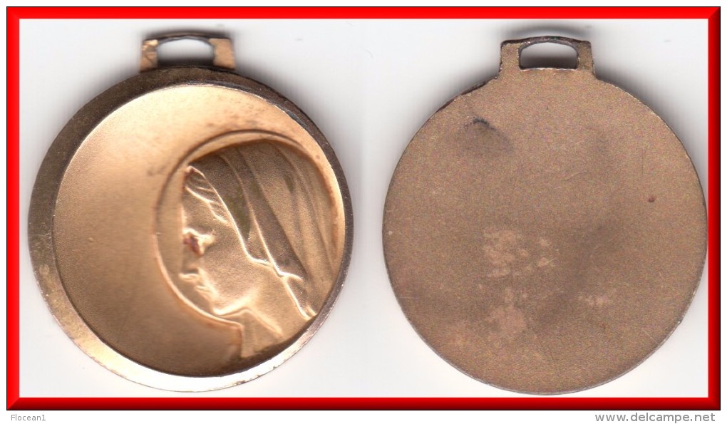 **** MEDAILLE PENDENTIF - SAINTE VIERGE - PLAQUE OR **** EN ACHAT IMMEDIAT !!! - Pendentifs