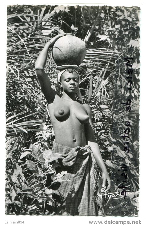 - 816 - Côte D'ivoire - A. O. F., Jeune Fille Seins Nus, Glacée, Non écrite, édition Fociéllo, Abidjan, Bouaké, Scans. - Côte-d'Ivoire