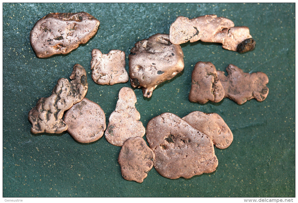 Lot N°5 - Pépites De Cuivre Natif En Plaque - Poids Environ De 3 à 4gr - Origine : Namibie - Pépite - Mineralien