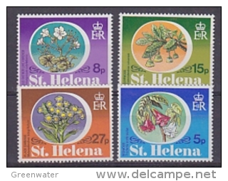 St. Helena 1981 Flowers 4v ** Mnh (25809) - Sint-Helena