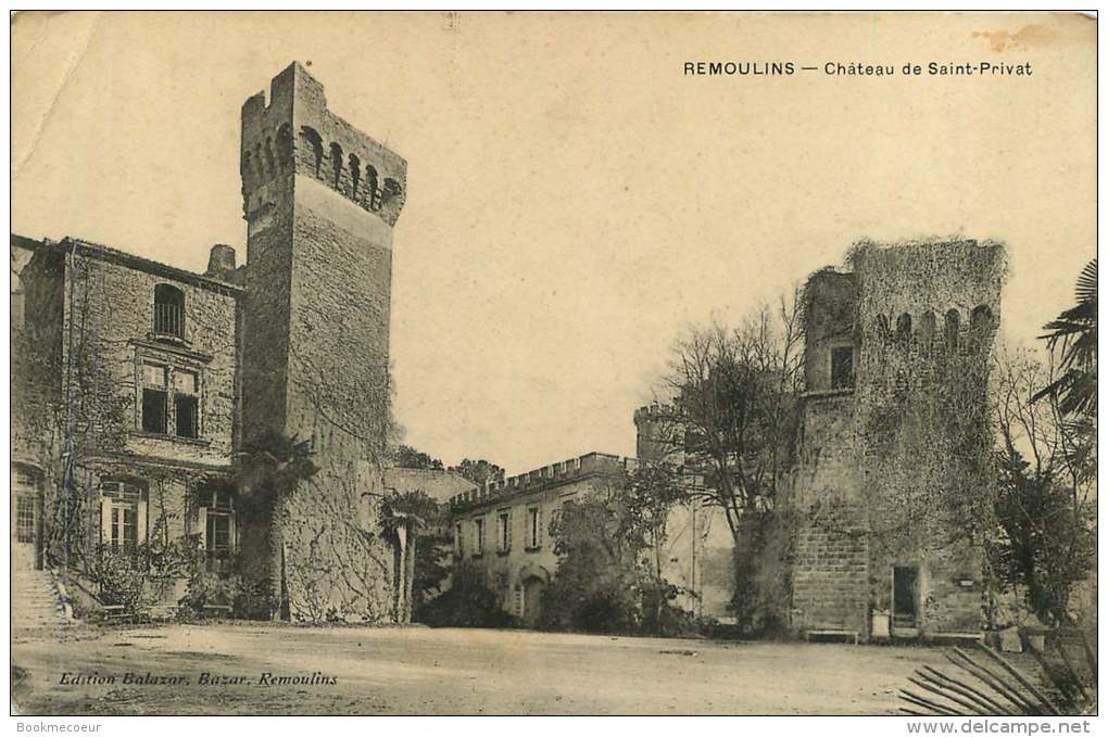 30     REMOULINS  CHATEAU DE ST PRIVAT - Remoulins