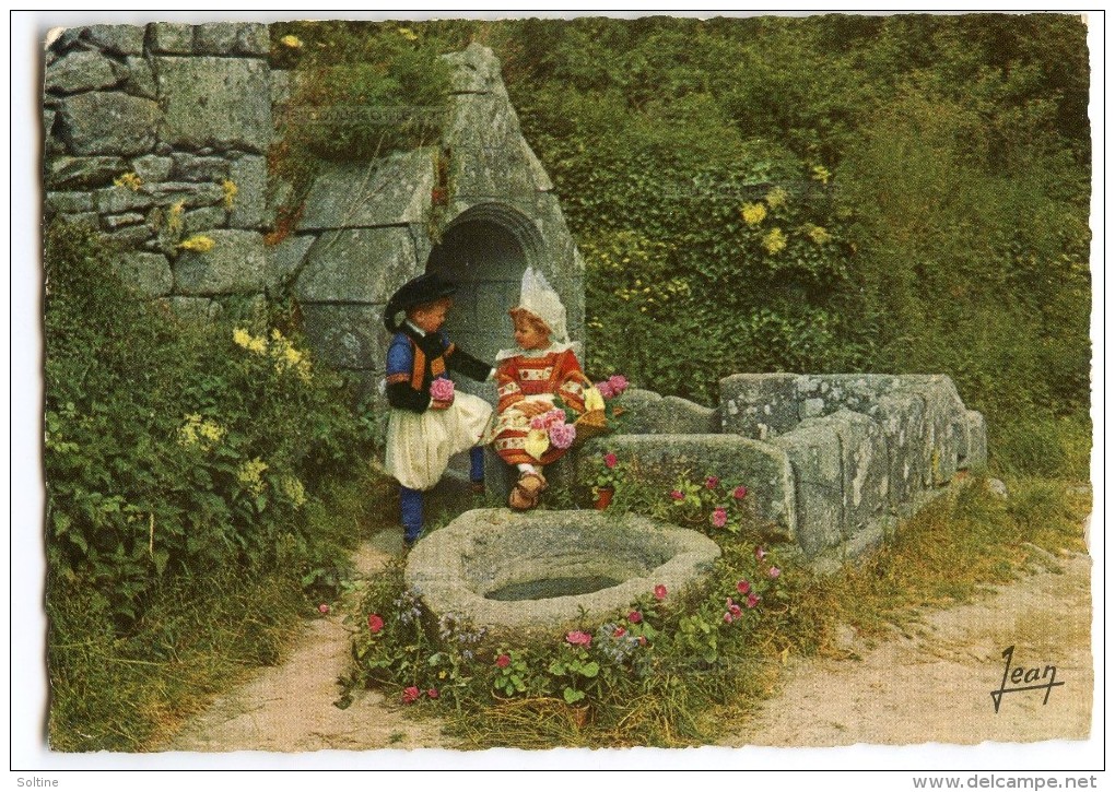 La Bretagne - Costumes De Fouesnant Et Bénodet (Finistère) - écrite Et Timbrée - 2 Scans - Bénodet