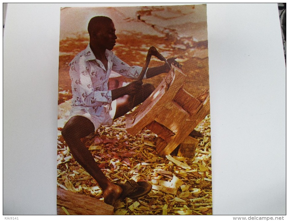 GHANA   _   Carving An Ashanti Stool - Ghana - Gold Coast