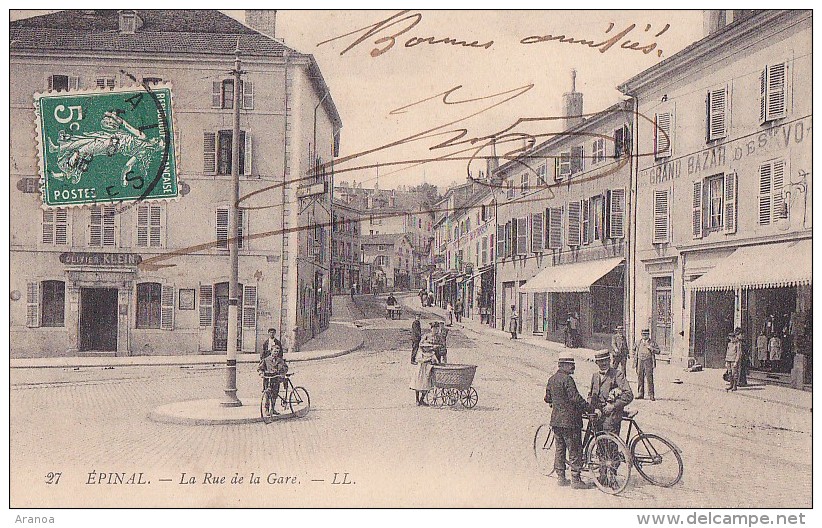 88 -- Vosges -- Epinal -- La Rue De La Gare -- Hôtel Du Louvre - Olivier Klein -- Grand Bazar Des Vosges - Cyclistes - Epinal