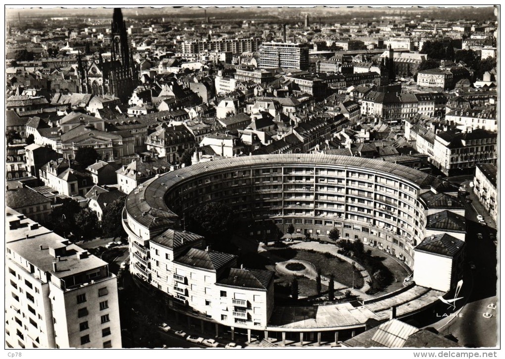 Mulhouse Le Batiment Annulaire, Vue Aérienne Belle Carte Gros Plan - Mulhouse