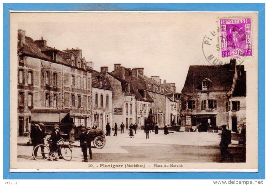 56 - PLUVIGNER -- Place Du Marché - Pluvigner