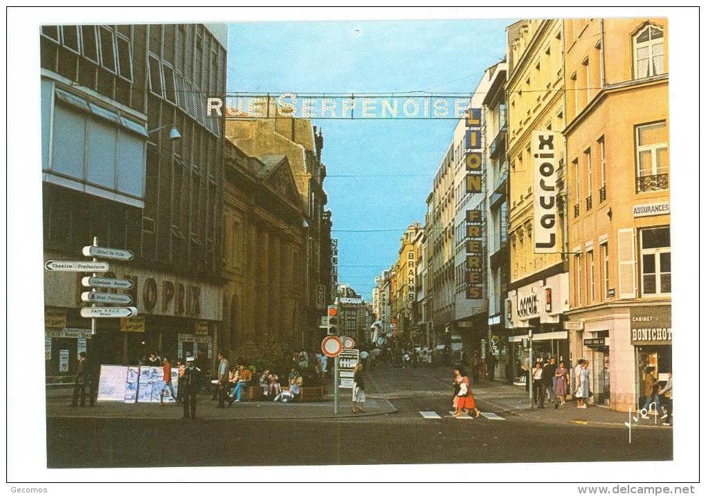 57 - METZ -  Rue Serpenoise (Monoprix, Lacroix....) - Metz