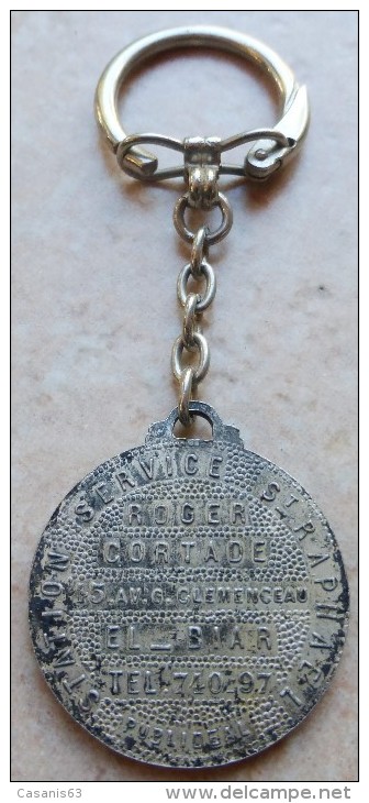 Porte Clefs:        LAVAGE ENTRETIEN GRAISSAGE VIDANGE -  STATION SERVICE SAINT RAPHAEL  (  PEUGEOT  404  ) - Key-rings