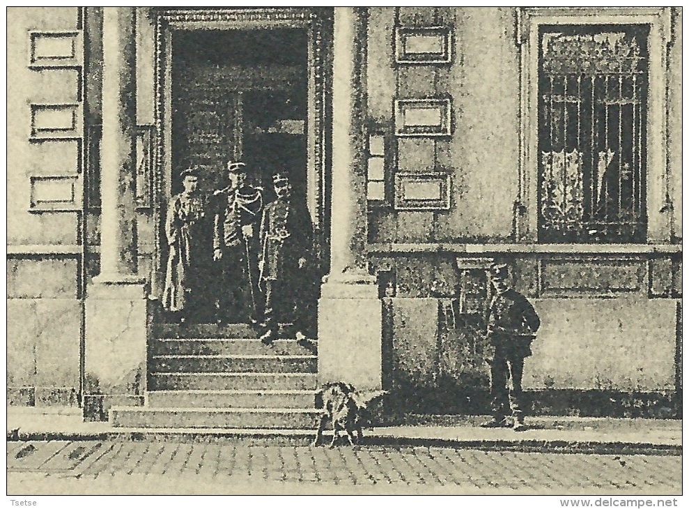 Albert - Hôtel De Ville - Gendarmes Sur Le Perron ( Voir Verso ) - Albert