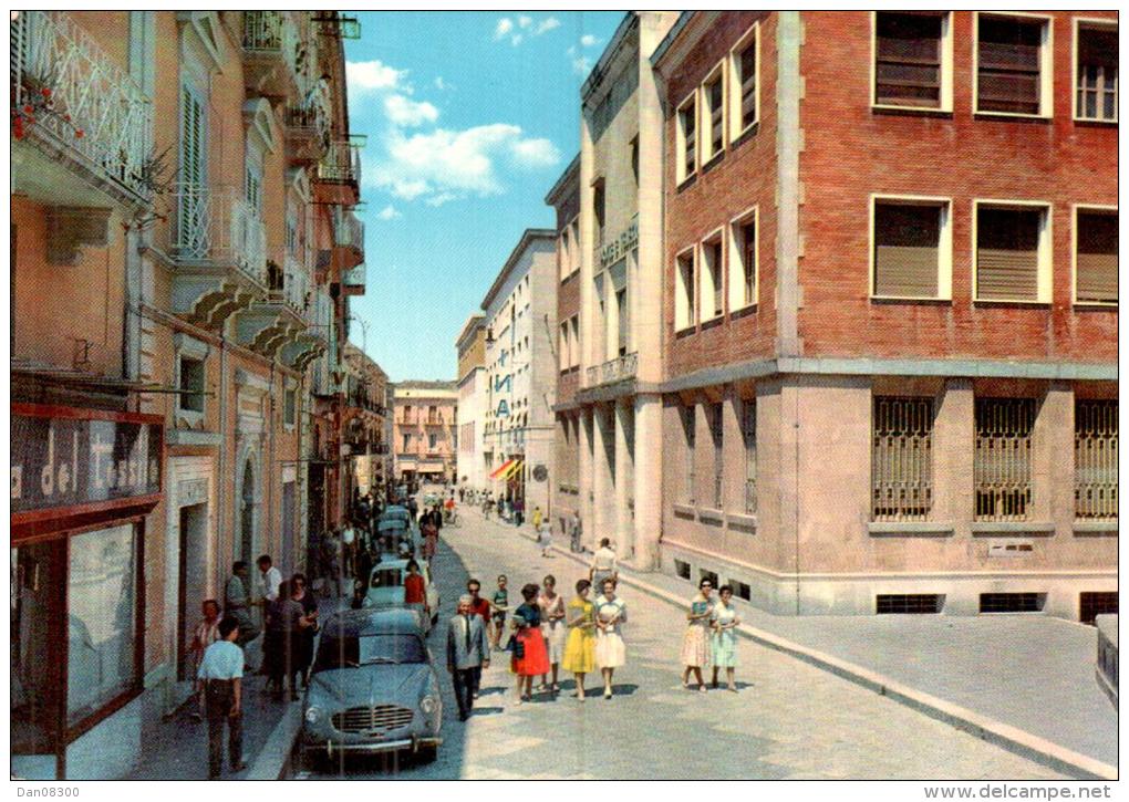 ITALIE MATERA RUE UMBERTO 1 CPM CIRCULEE - Matera