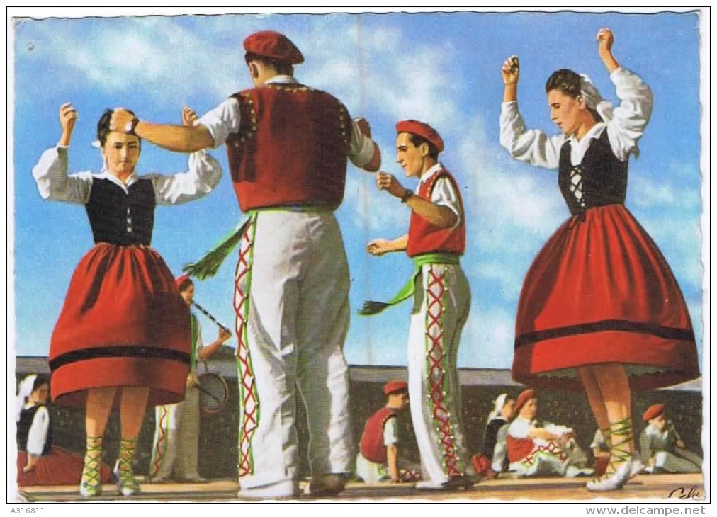 Cpsm  Folklore Basque FANDANGO - Autres & Non Classés