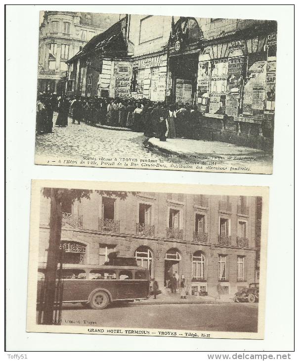 2 CPA:SCÈNES VÉCUES A TROYES EN 1914 NOMBREUSES PERSONNES POUR ALLOCATIONS FAMILIALES,AUTOCAR AU GRAND HÔTEL.(dép 10) - Troyes