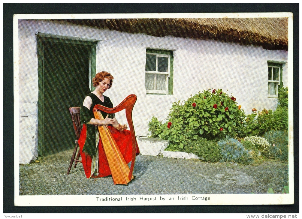 IRELAND  -  Traditional Irish Harpist  Unused Vintage Postcard As Scan - Other & Unclassified