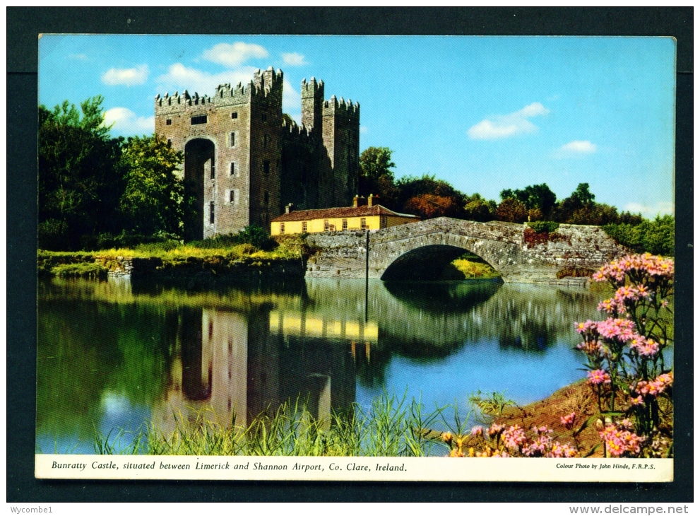 IRELAND  -  Bunratty Castle  Unused Vintage Postcard As Scan - Clare