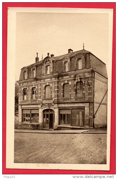 54. Mont Saint Martin. Société Coopérative D'Alimentation La Fraternelle ( Bâtiment Construit En 1908). - Mont Saint Martin