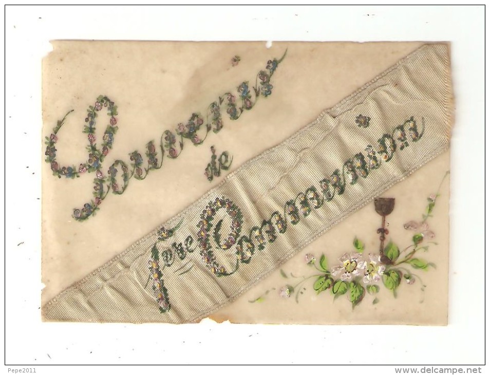 CPA Sur Rhodoïd : Souvenir 1ère Communion : Lettres Peintes Avec Ajoutis  Ruban Peint Imitation Broderie Calice Fleurs - Communion