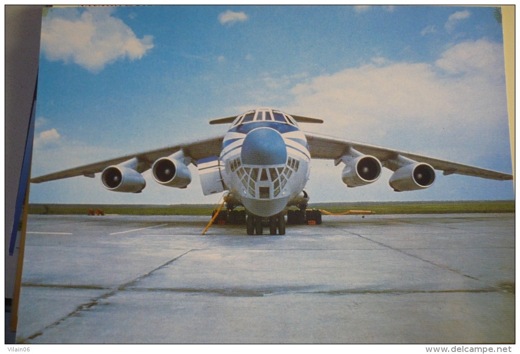 AIRLINES ISSUE / CARTE COMPAGNIE      AEROFLOT   IL 76 - 1946-....: Moderne