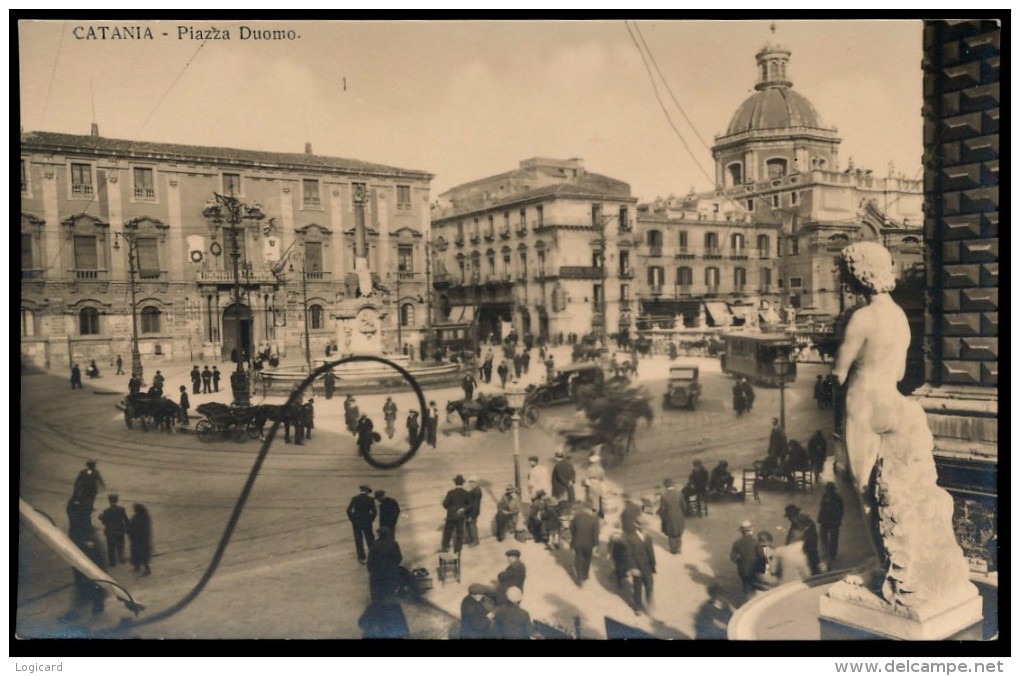 CATANIA PIAZZA DUOMO FOTOGRAFICA - Catania