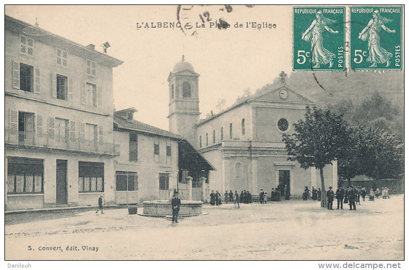 38 // L ALBENC  La Place De L'église    Edit Vinay - L'Albenc