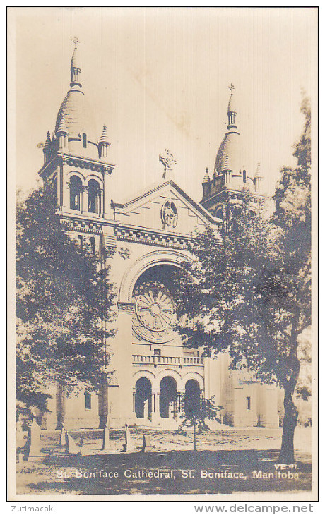 St Boniface Manitoba - St Boniface Cathedral Real Photo Postcard - Otros & Sin Clasificación