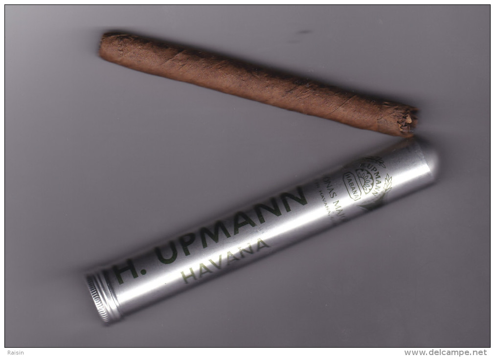 Cigare Dans Son étui  H. Upmann Havana  BE - Contenitore Di Sigari