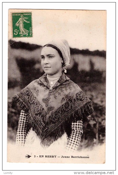 36 Folklore En Berry Jeune Berrichonne Femme Costume Foulard - Autres & Non Classés