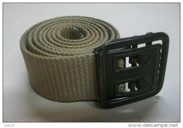 FRANCE - CEINTURE BEIGE DE PANTALON MILITAIRE BOUCLE EVIDEE - Equipement