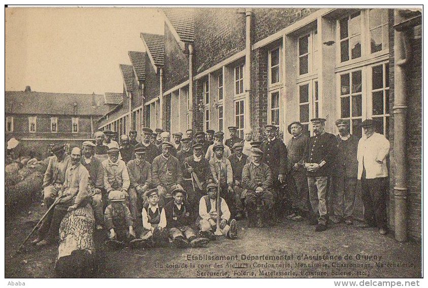 GRUGNY ETABLISSEMENT DEPARTEMENTAL D ASSISTANCE DE GRUGNY UN COIN DE LA COUR DES ATELIERS - Autres & Non Classés