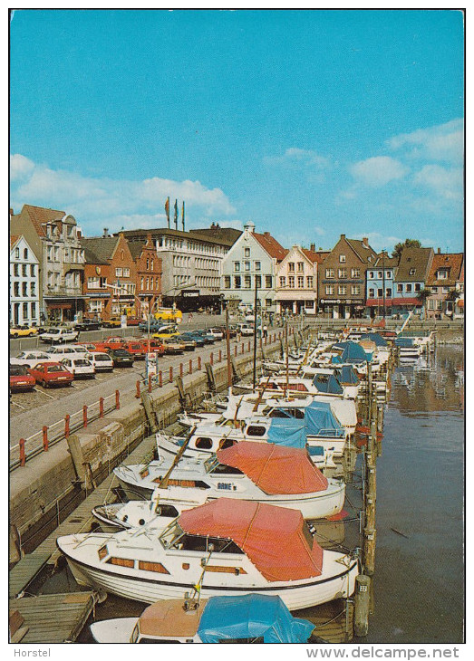 D-25813 Husum - Nordsee - Schiffbrücke - Cars - Porsche 924 ? - Husum