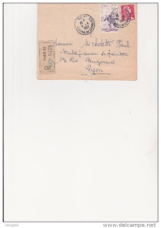 LETTRE RECOMMANDEE AFFRANCHIE N°1011 + 1074 OBL. CACHET A DATE TRIBUNAL DE COMMERCE -PARIS 1957 - 1921-1960: Moderne