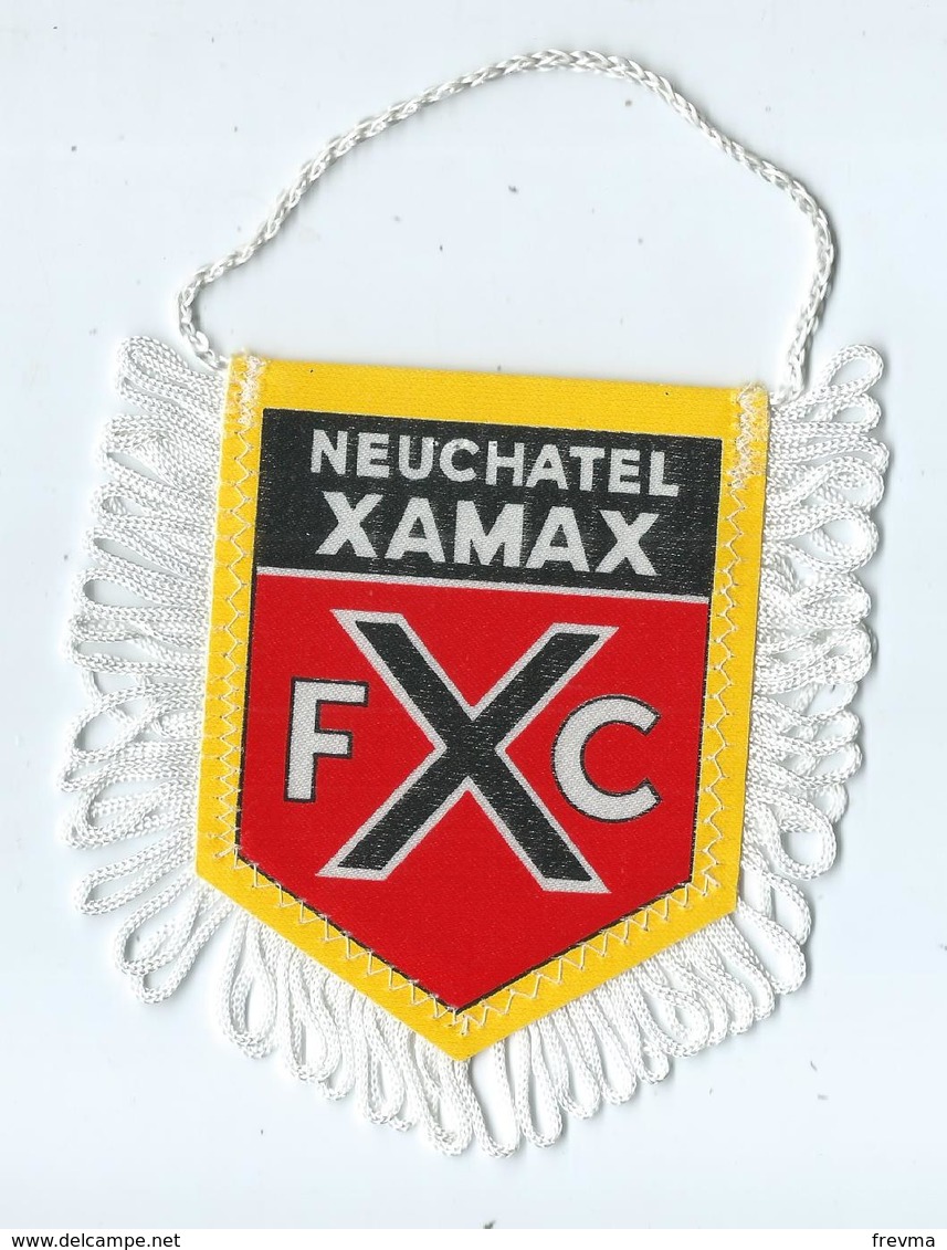 Fanion Football L'équipe De Neuchatel Xamax - Apparel, Souvenirs & Other