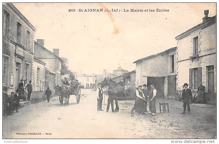 St Aignan    44     Mairie Et écoles.  Maréchal Ferrand - Otros & Sin Clasificación
