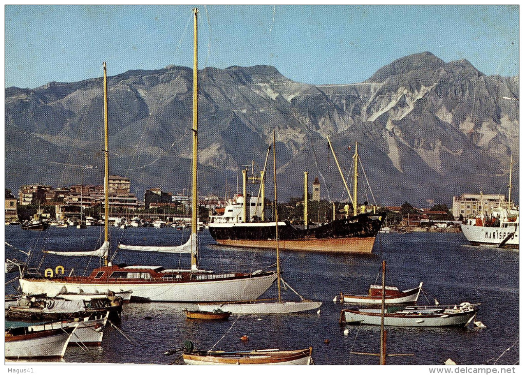 MARINA DI CARRARA (MASSA CARRARA) - IL PORTO E LE APUANE - NAVI SHIP SHIFF BATEAU - Carrara