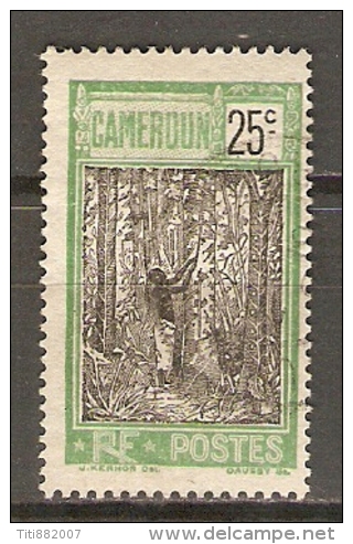 CAMEROUN  .  1925 . Y&T N° 114  Oblitéré .  Récolte Du Caoutchouc - Used Stamps