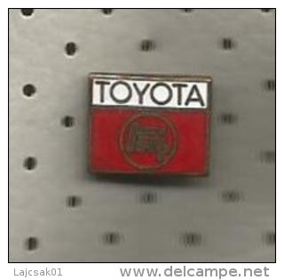 C4 Toyota Pin,original Japan - Toyota